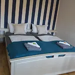 Altstadtcafe Und Pensionat