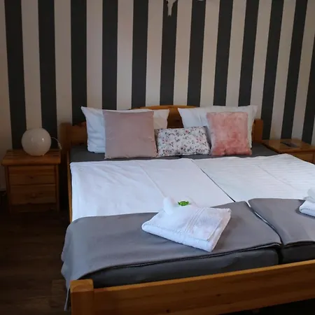 Altstadtcafé Und 3* Havelberg