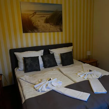 Altstadtcafé Und 3* Havelberg