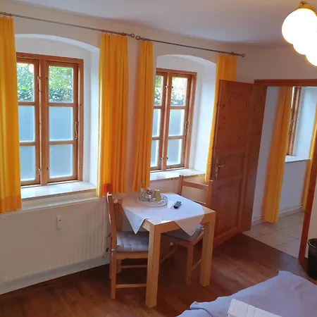 Altstadtcafé Und Maison d'hôtes 3*