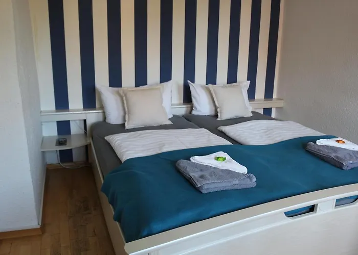 Altstadtcafe Und Penzion 3*